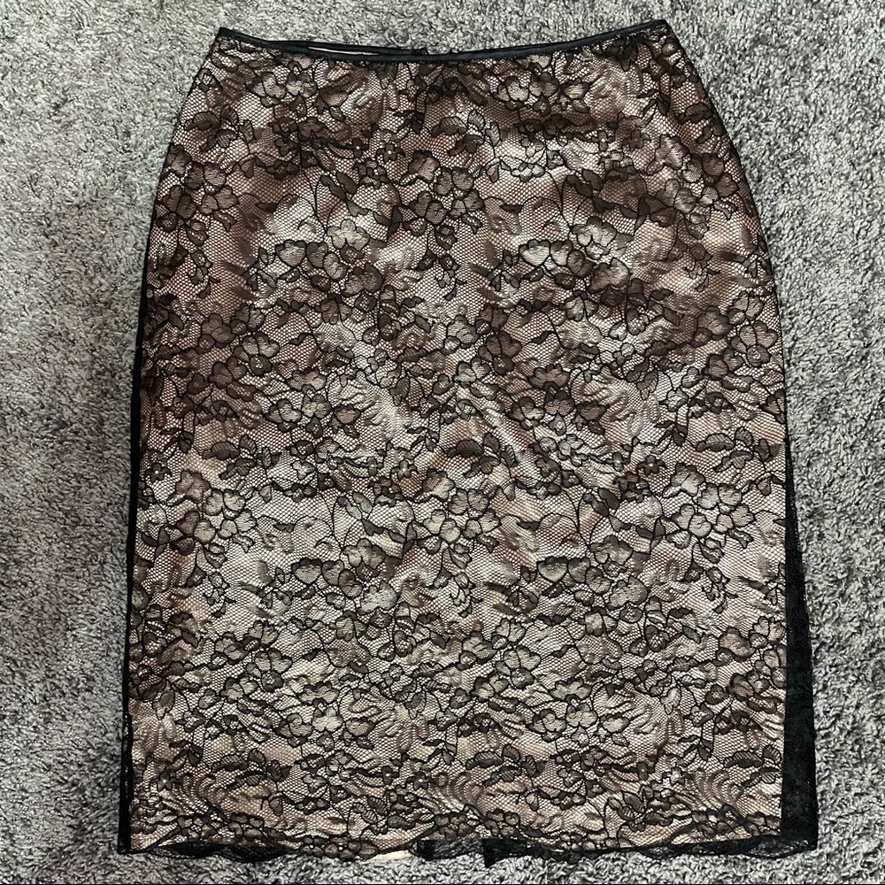 BCBG Gold and Black Fancy Lace Skirt Size 8 (fits size 7 juniors)